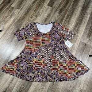 NWT Lularoe Perfect T Geometric floral multi colored, sz:S